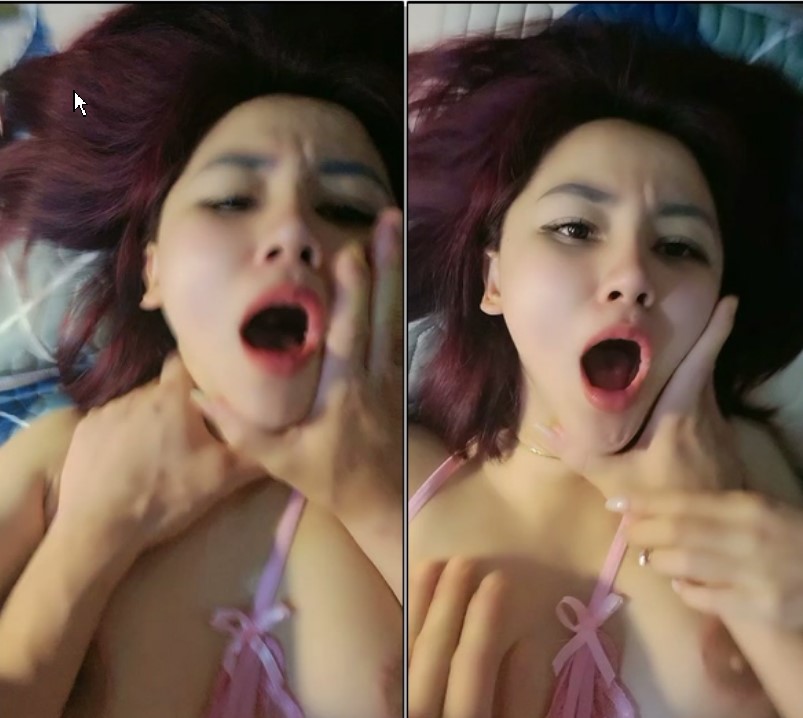 这妞真带劲，看着真骚全程露脸口交大鸡巴，让小哥后入爆草浪叫呻吟表情好骚，边草边吃奶淫声荡语叫的声好大