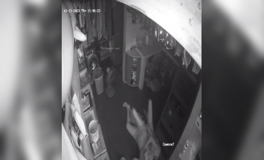 2023最新流出黑客 破解家庭攝像頭偷拍啪啪合集 小哥站著無套搞媳婦逼逼精液流了一地 (11)