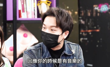 爱爱床上叫的话