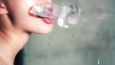 34.洗澡時吸我的假陽具