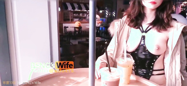 推特極品長腿大奶NTR綠帽淫妻控【阿崩】最新會員福利流出，各種公共場合露出約炮單男4P合集（2）