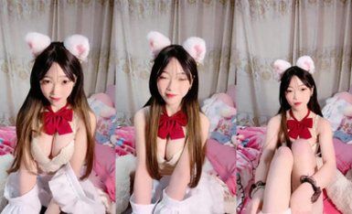 【04學姐賺學費】高顏值蘿莉學生妹 美乳白虎嫩逼 !道具自慰邊插邊噴 (1)