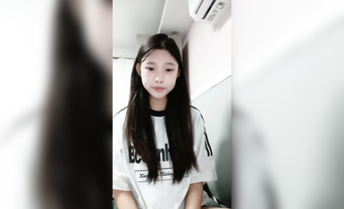 【小草莓真好吃】美乳大學生 摳逼揉奶裸舞自慰 (10)