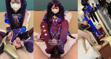 極品蘿莉美少女【軟軟兔】為滿足男友變態需求COS原神莫娜 穿過膝紫絲 啪啪足交鞋交 對白精彩射了一鞋！