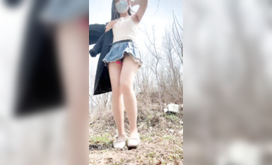 淫水直泄~【黛西老師】商場~馬路~樹林~勾搭技師內射一屁股~露臉，真實刺激，時刻提防路邊的行人 (3)