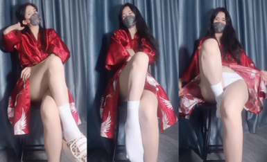 詩詩 媽媽教育兒子當著兒子面自衛噴