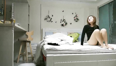 應兄弟們要求，健身室妹子第二炮，粉嘟嘟胴體干起來格外過癮，水聲呻吟聲銷魂誘人