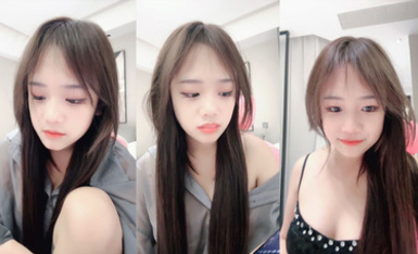 騷狐狸精 極品巨乳嫩妹，天然大胸美少女，童顏酥胸一線天美穴。 (1)