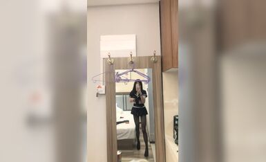 四男一女酒店淫乱，男男，男女，挑战全网最淫乱场景，浪叫喘息声此起彼伏，人气登顶好刺激