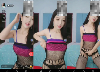 高顏值美女一對一盯射 ，魅惑榨精視頻小合集 (4)