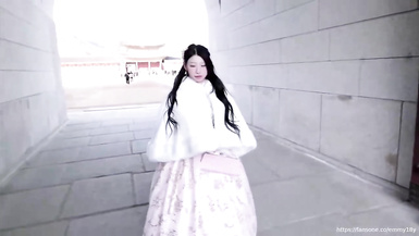 【艾瑪Emma】雪白巨乳遊客艾瑪韓國性愛旅遊2